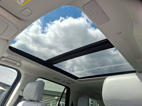 New 2025 Ford Expedition Platinum w/ Platinum Ultimate Package image 11