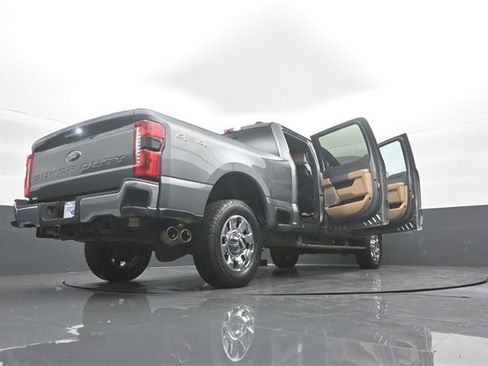 Used 2023 Ford F350 Lariat w/ Tow Technology Package image 43