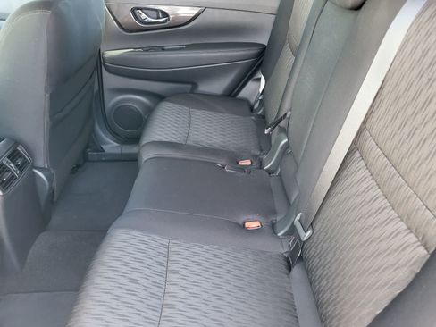 Used 2019 Nissan Rogue SV AWD/4WD image 28