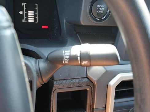 Used 2024 Toyota Tacoma SR5 AWD/4WD image 26