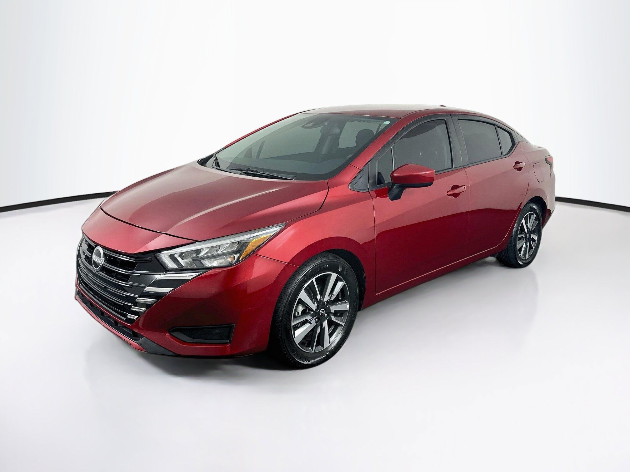 Used 2025 Nissan Versa SV FWD image 3