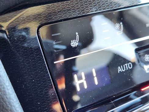 New 2026 Volkswagen Taos SEL AWD/4WD image 15