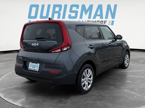Used 2022 Kia Soul LX image 6