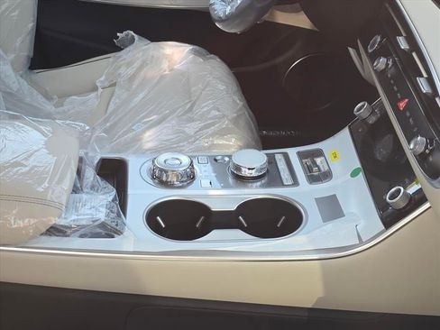 New 2026 Genesis GV70 2.5T Advanced image 8