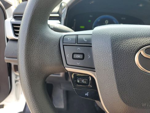 Used 2025 Toyota Camry LE FWD image 26
