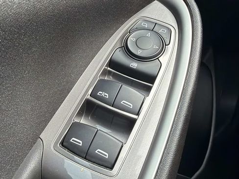 Used 2025 Chevrolet Malibu LT FWD image 23