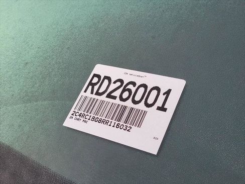 Certified 2024 Chrysler Pacifica Touring-L image 27