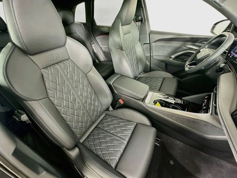 New 2026 Audi SQ5 Prestige AWD/4WD image 44