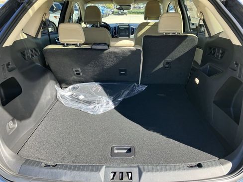 New 2024 Ford Edge SE image 23