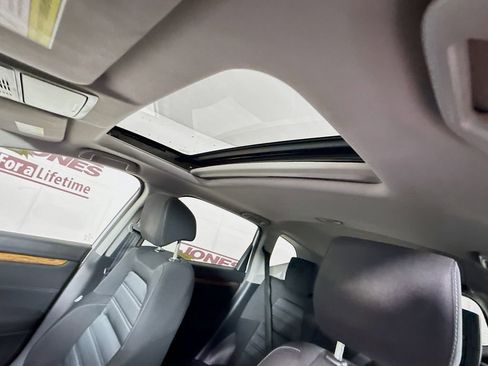Used 2017 Honda CR-V EX image 10