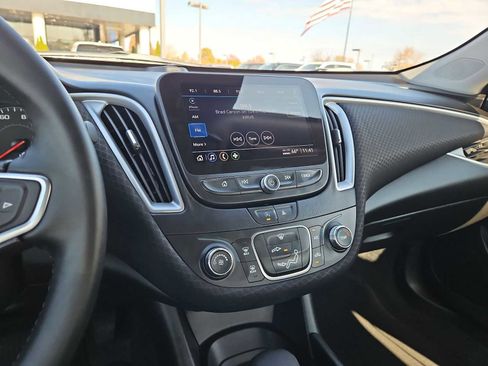 Certified 2024 Chevrolet Malibu RS image 28