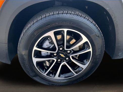 Used 2025 Chevrolet TrailBlazer LT w/ Driver Confidence Package AWD/4WD image 33