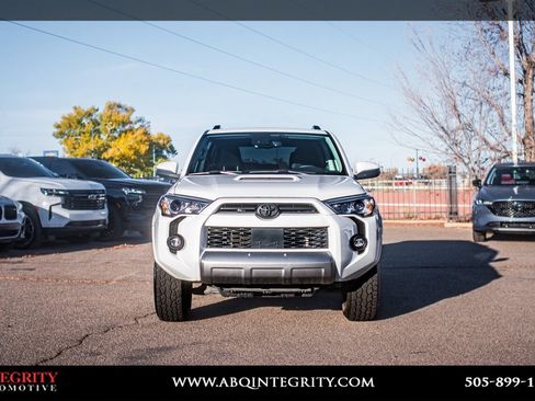 Used 2023 Toyota 4Runner TRD Off-Road image 2