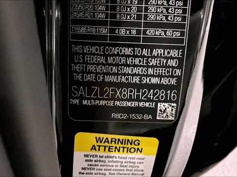 Certified 2024 Land Rover Range Rover Evoque Dynamic SE image 34