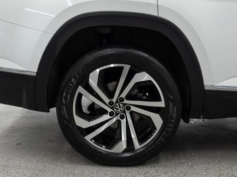 Used 2023 Volkswagen Atlas SEL AWD/4WD image 39