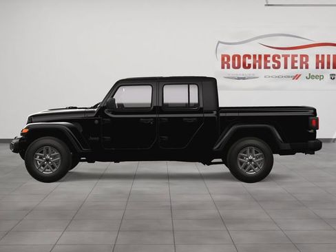 New 2025 Jeep Gladiator Sport image 3