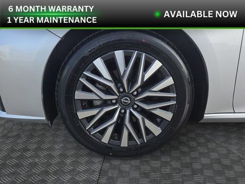 Used 2024 Nissan Altima 2.5 SV image 32