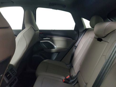Used 2025 Audi Q5 Premium Plus AWD/4WD image 12