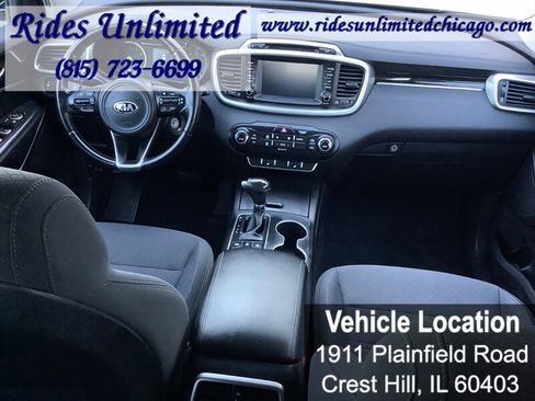 Used 2018 Kia Sorento LX image 37