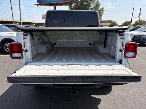 Used 2022 Jeep Gladiator Sport AWD/4WD image 7