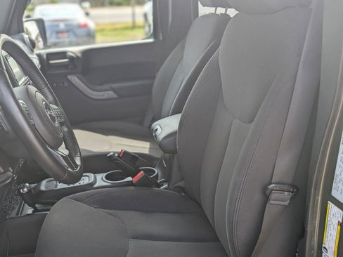 Used 2015 Jeep Wrangler Unlimited Sport w/ Quick Order Package 24S image 24