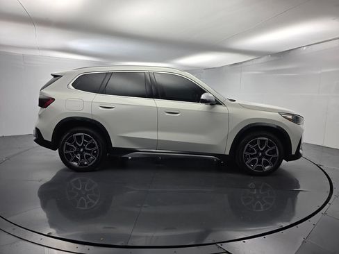 Used 2023 BMW X1 xDrive28i w/ Convenience Package AWD/4WD image 3