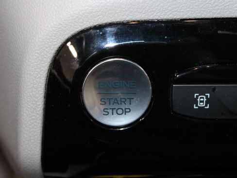 Used 2023 Ford Escape Platinum AWD/4WD image 27