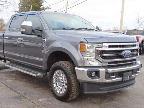 Used 2022 Ford F250 Lariat w/ Chrome Package image 25