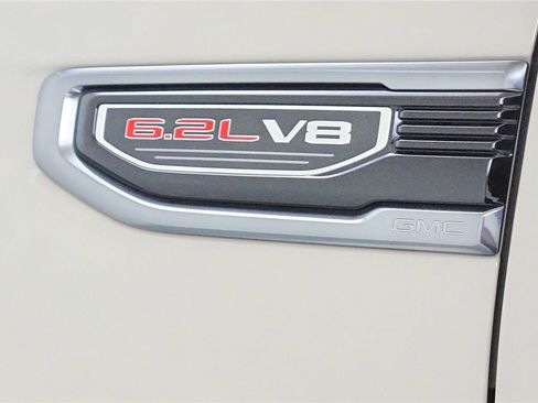 New 2026 GMC Sierra 1500 AT4 w/ AT4 Premium Package AWD/4WD image 9