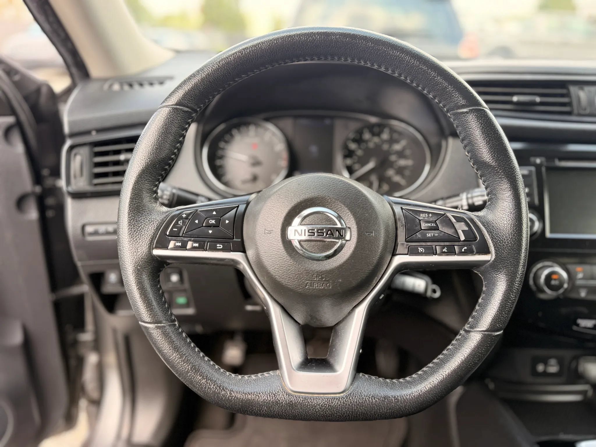 Used 2020 Nissan Rogue S w/ Special Edition Package AWD/4WD image 24