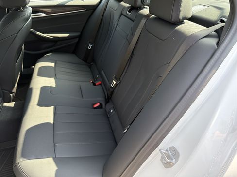 Certified 2023 BMW 530i w/ Convenience Package RWD image 19