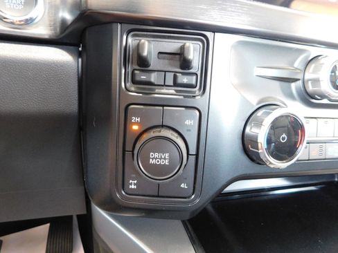 New 2026 Ford F250 Lariat w/ Chrome Package image 26