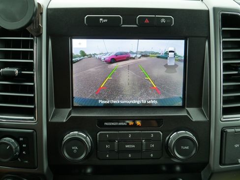Used 2020 Ford F150 XLT w/ Equipment Group 302A Luxury AWD/4WD image 27