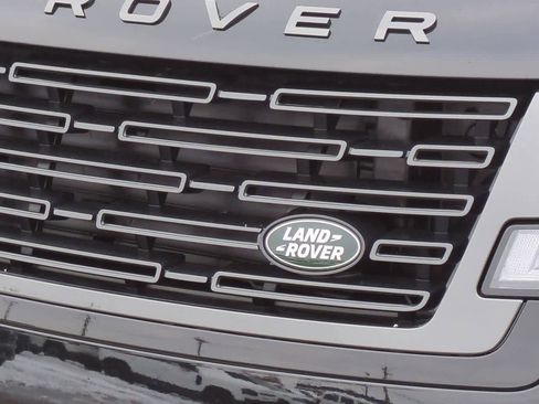 New 2026 Land Rover Range Rover SE image 11