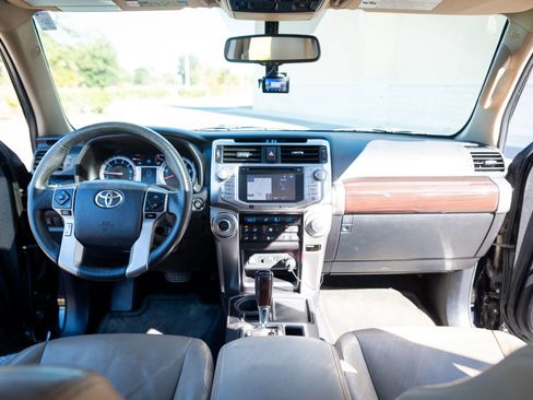 Used 2014 Toyota 4Runner Limited image 20