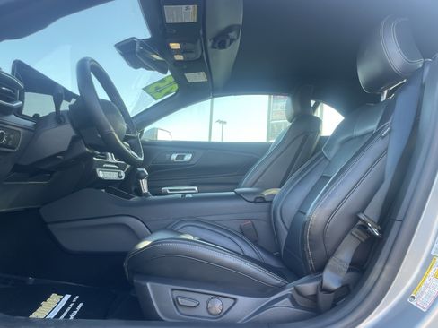 Used 2025 Ford Mustang Premium image 14