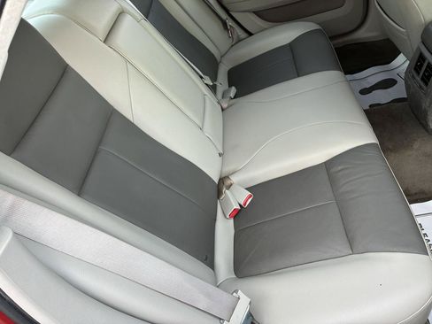 Used 2008 Chrysler 300 Touring RWD image 15