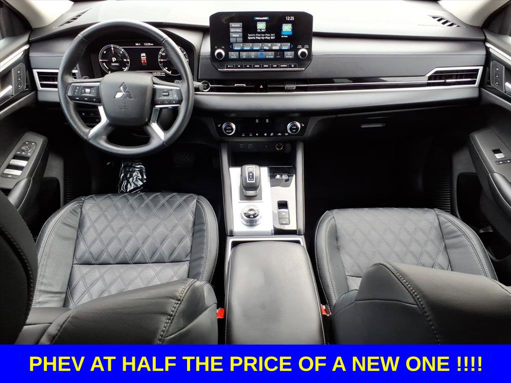 Used 2023 Mitsubishi Outlander SEL 40th Anniversary AWD/4WD image 12