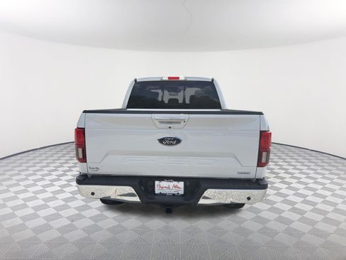 Used 2018 Ford F150 Lariat w/ Equipment Group 502A Luxury AWD/4WD image 5