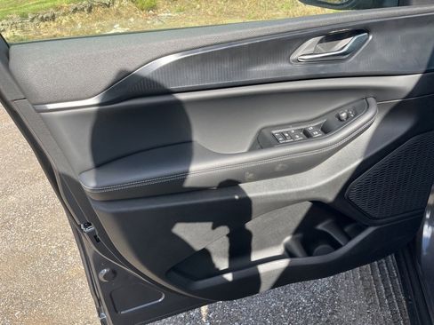 New 2025 Jeep Grand Cherokee Laredo X image 18