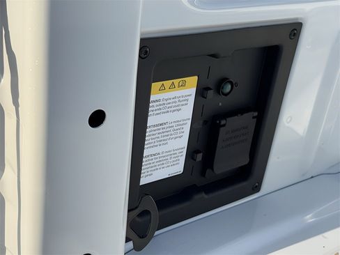 New 2025 Ford F150 Platinum w/ FX4 Off-Road Package image 44