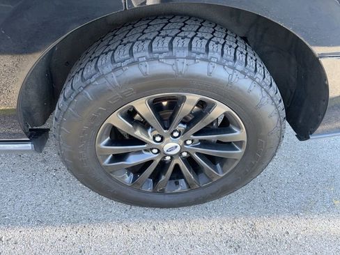 Used 2019 Ford Expedition Limited AWD/4WD image 18