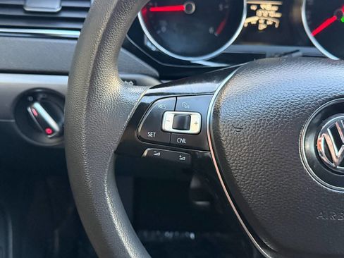 Used 2015 Volkswagen Jetta TDI S image 20