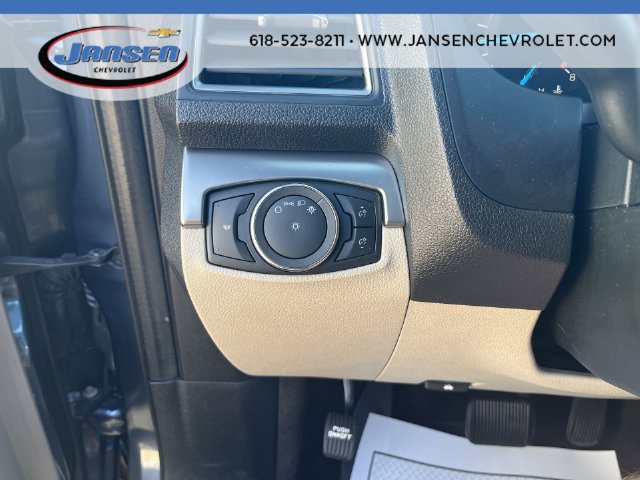 Used 2018 Ford Explorer XLT FWD image 17