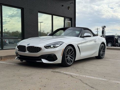 Used 2019 BMW Z4 sDrive30i w/ Convenience Package image 20