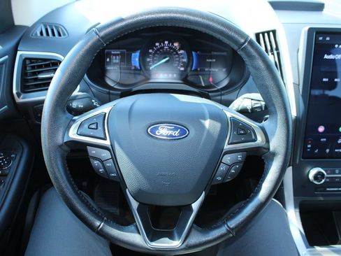 Used 2024 Ford Edge SEL AWD/4WD image 37