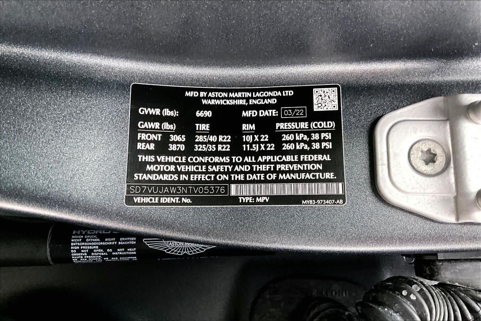 Used 2022 Aston Martin DBX AWD/4WD image 38