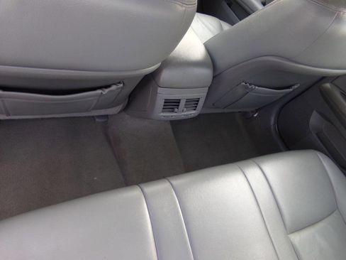 Used 2009 Toyota Avalon XL image 15