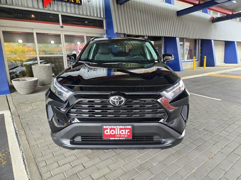 Used 2024 Toyota RAV4 XLE w/ Convenience Package image 2