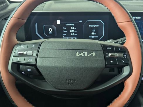 New 2026 Kia Sportage SX FWD image 16